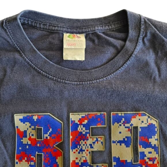 Fruit Of The Loom Shirt Mens  Large Blue Red White Digital Camo Pattern Iwo Jima - Picture 2 of 6